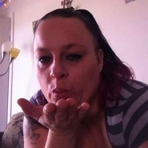 Meet your Posher, Cynthia